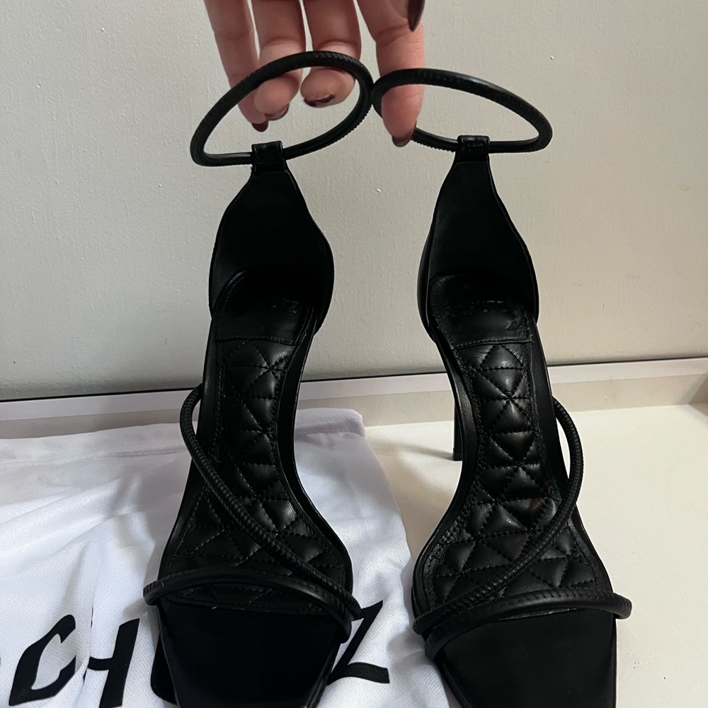 Elegant Black Women's Shoes